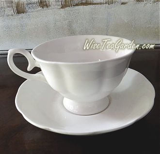 PORCELAIN CUP SET