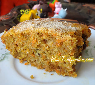 ORGANIC RASPBERRY CARROT CAKE