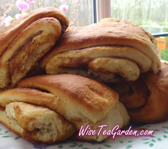 ORGANIC EASY CINNAMON BUNS